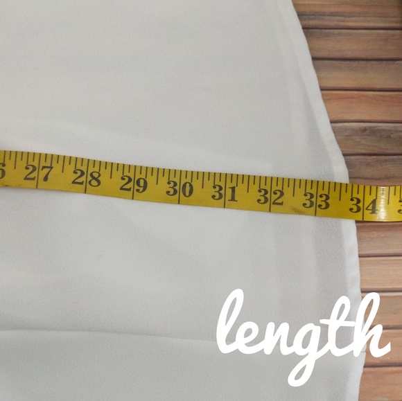 Divided Lace Trim Sleeveless Dress - Picture 4 of 6